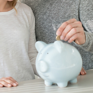 Saving With a Piggy Bank